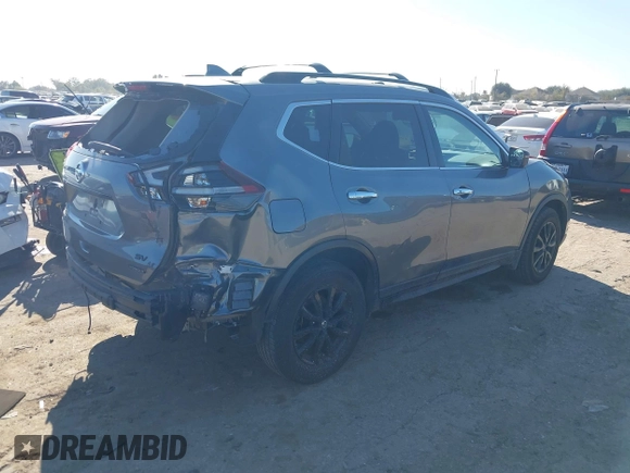 ✅ 2018 Nissan Rogue SV • VIN: 5N1AT2MT4JC758057 • Lot: 43892430. Wystawiony na IAAI z przebiegiem 101 128 mil. Bezpłatny archiwum sprzedaży aukcyjnych z USA i szczegółowy raport historii pojazdu na DreamBid. Zdjęcie 4.
