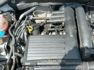 ✅ 2017 Volkswagen Jetta S • VIN: 3VW2B7AJ6HM225645 • Lot: 42858900. Wystawiony na IAAI z przebiegiem 107 289 mil. Bezpłatny archiwum sprzedaży aukcyjnych z USA i szczegółowy raport historii pojazdu na DreamBid. Zdjęcie 19.