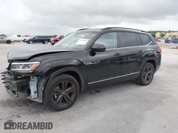 ✅ 2021 Volkswagen Atlas SE • VIN: 1V2MR2CA0MC525862 • Lot: 45139630. Wystawiony na IAAI z przebiegiem 105 642 mil. Bezpłatny archiwum sprzedaży aukcyjnych z USA i szczegółowy raport historii pojazdu na DreamBid. Zdjęcie 2.