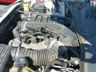 ✅ 2005 Chrysler 300 Touring • VIN: 2C3JA53G85H634171 • Лот: 43377837. Опубликован ранее на IAAI с пробегом 179 653 миль. Бесплатный доступ к архиву аукционных продаж из США и подробный отчёт об истории автомобиля на DreamBid. Изображение 20.