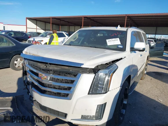✅ 2016 Cadillac Escalade ESV Premium Collection • VIN: 1GYS4JKJ3GR276911 • Lot: 44131044. Wystawiony na IAAI z przebiegiem 206 799 mil. Bezpłatny archiwum sprzedaży aukcyjnych z USA i szczegółowy raport historii pojazdu na DreamBid. Zdjęcie 2.