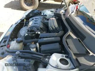 ✅ 2010 MINI Convertible • VIN: WMWMR3C56ATZ18980 • Lot: 43419922. Wystawiony na IAAI z przebiegiem 110 258 mil. Bezpłatny archiwum sprzedaży aukcyjnych z USA i szczegółowy raport historii pojazdu na DreamBid. Zdjęcie 12.