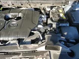 ✅ 2025 Mazda CX-5 S Carbon Edition • VIN: JM3KFBCM0S0680929 • Лот: 91018495. Опубликован ранее на Copart с пробегом 8 613 миль. Бесплатный доступ к архиву аукционных продаж из США и подробный отчёт об истории автомобиля на DreamBid. Изображение 14.