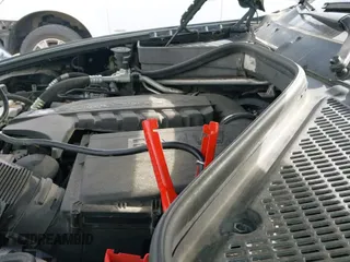 ✅ 2011 BMW X5 35i • VIN: 5UXZV4C54BL406161 • Lot: 43727822. Wystawiony na IAAI z przebiegiem 199 483 mil. Bezpłatny archiwum sprzedaży aukcyjnych z USA i szczegółowy raport historii pojazdu na DreamBid. Zdjęcie 12.