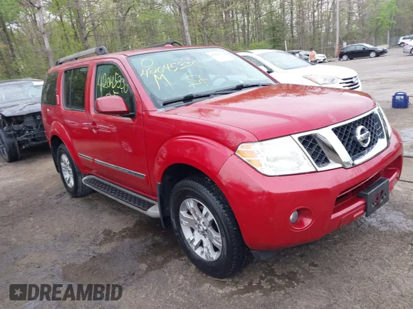 ✅ 2011 Nissan Pathfinder Silver • VIN: 5N1AR1NB0BC611458 • Lot: 42045530. Wystawiony na IAAI z przebiegiem 64 718 mil. Bezpłatny archiwum sprzedaży aukcyjnych z USA i szczegółowy raport historii pojazdu na DreamBid. Zdjęcie 1.