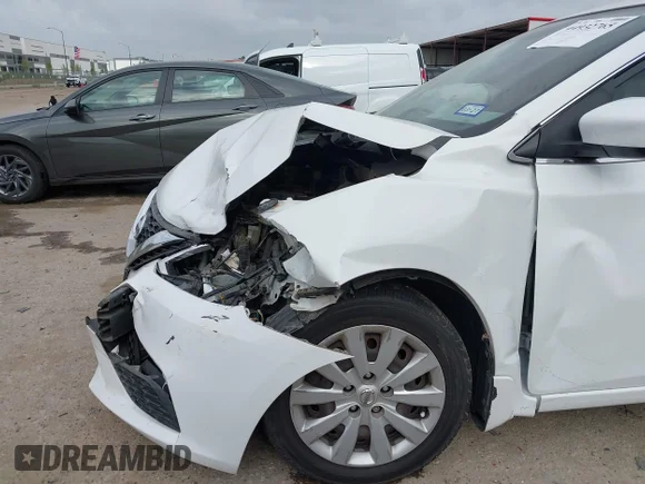 ✅ 2017 Nissan Sentra SV • VIN: 3N1AB7AP8HY333313 • Лот: 44932765. Опубліковано раніше на IAAI з пробігом 77 923 миль. Безкоштовний доступ до архіву аукціонних продажів зі США та докладний звіт про історію автомобіля на DreamBid. Зображення 6.