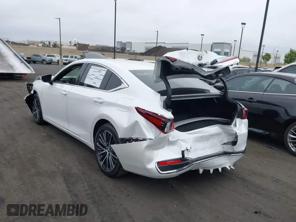 ✅ 2025 Lexus ES 300h • VIN: 58ADA1C14SU054894 • Lot: 43183302. Wystawiony na IAAI z przebiegiem 11 357 mil. Bezpłatny archiwum sprzedaży aukcyjnych z USA i szczegółowy raport historii pojazdu na DreamBid. Zdjęcie 3.