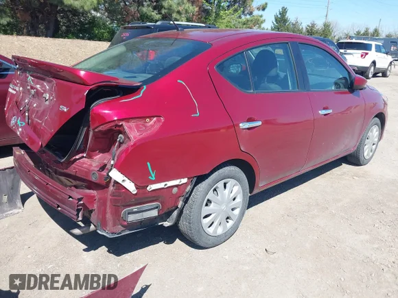 ✅ 2018 Nissan Versa SV • VIN: 3N1CN7AP5JK403441 • Lot: 44810233. Wystawiony na IAAI z przebiegiem 82 477 mil. Bezpłatny archiwum sprzedaży aukcyjnych z USA i szczegółowy raport historii pojazdu na DreamBid. Zdjęcie 4.