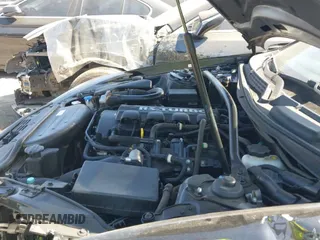 ✅ 2013 Hyundai Genesis Coupe 2.0T • VIN: KMHHT6KD1DU090105 • Lot: 41997413. Wystawiony na IAAI z przebiegiem 88 448 mil. Bezpłatny archiwum sprzedaży aukcyjnych z USA i szczegółowy raport historii pojazdu na DreamBid. Zdjęcie 20.