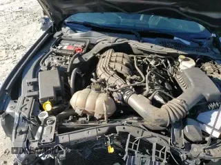 ✅ 2017 Ford Mustang V6 • VIN: 1FA6P8AM2H5275539 • Lot: 90688305. Wystawiony na Copart z przebiegiem 130 736 mil. Bezpłatny archiwum sprzedaży aukcyjnych z USA i szczegółowy raport historii pojazdu na DreamBid. Zdjęcie 13.