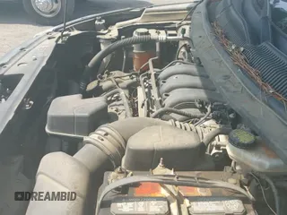 ✅ 2018 Ford Police Interceptor Utility • VIN: 1FM5K8AR2JGA91997 • Lot: 43235665. Wystawiony na IAAI z przebiegiem 186 851 mil. Bezpłatny archiwum sprzedaży aukcyjnych z USA i szczegółowy raport historii pojazdu na DreamBid. Zdjęcie 19.