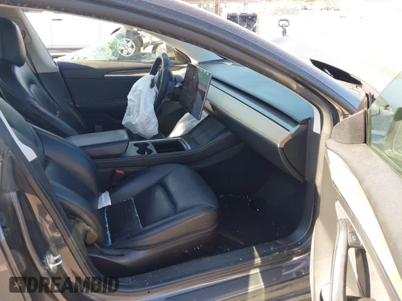 ✅ 2022 Tesla Model 3 • VIN: 5YJ3E1EAXNF191862 • Лот: 45006043. Опубликован ранее на IAAI с пробегом 156 143 миль. Бесплатный доступ к архиву аукционных продаж из США и подробный отчёт об истории автомобиля на DreamBid. Изображение 5.