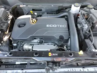 ✅ 2022 Chevrolet Equinox LS • VIN: 2GNAXHEV8N6146705 • Лот: 92378475. Опубликован ранее на Copart с пробегом 82 129 миль. Бесплатный доступ к архиву аукционных продаж из США и подробный отчёт об истории автомобиля на DreamBid. Изображение 16.