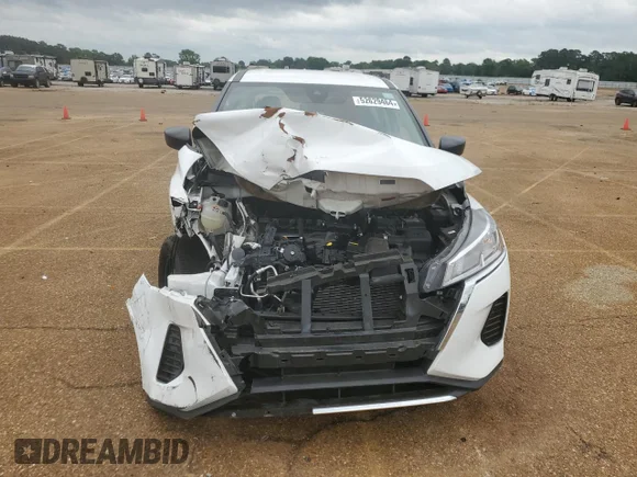 ✅ 2023 Nissan Kicks S • VIN: 3N1CP5BV1PL511750 • Лот: 52629464. Опубликован ранее на Copart с пробегом 16 425 миль. Бесплатный доступ к архиву аукционных продаж из США и подробный отчёт об истории автомобиля на DreamBid. Изображение 5.