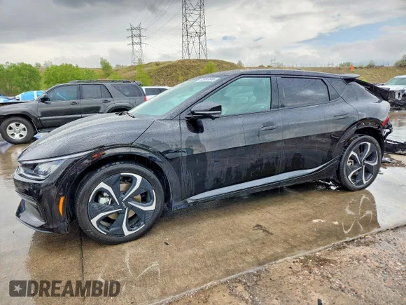 ✅ 2023 Kia EV6 GT-Line • VIN: KNDC4DLC4P5120279 • Lot: 53987046. Wystawiony na Copart z przebiegiem 82 862 mil. Bezpłatny archiwum sprzedaży aukcyjnych z USA i szczegółowy raport historii pojazdu na DreamBid. Zdjęcie 1.