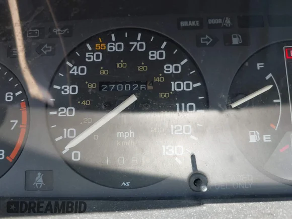 ✅ 1988 Honda Accord • VIN: 1HGCA6268JA052214 • Lot: 42519883. Wystawiony na IAAI z przebiegiem 270 026 mil. Bezpłatny archiwum sprzedaży aukcyjnych z USA i szczegółowy raport historii pojazdu na DreamBid. Zdjęcie 7.