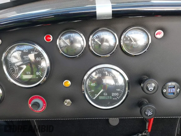 ✅ 1965 BACK COBRA • VIN: AE9BMAAH0J1MT1053 • Lot: 43105842. Listed on IAAI with 1,437 mi. Free auction sales archive from the USA and detailed vehicle history report at DreamBid. Image 7.