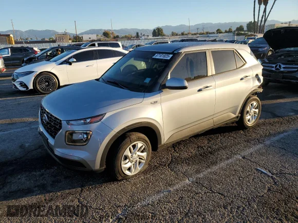 ✅ 2020 Hyundai Venue SE • VIN: KMHRB8A35LU032010 • Lot: 87101825. Wystawiony na Copart z przebiegiem 36 853 mil. Bezpłatny archiwum sprzedaży aukcyjnych z USA i szczegółowy raport historii pojazdu na DreamBid. Zdjęcie 1.
