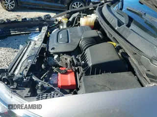 ✅ 2017 Chrysler Pacifica Touring L • VIN: 2C4RC1BG8HR788803 • Lot: 43222722. Wystawiony na IAAI z przebiegiem 49 842 mil. Bezpłatny archiwum sprzedaży aukcyjnych z USA i szczegółowy raport historii pojazdu na DreamBid. Zdjęcie 18.