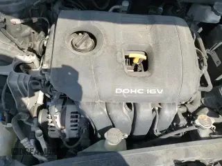 2018 Hyundai Elantra Value Edition z VIN KMHD84LF1JU663987, wystawiony jako Copart lot #82127765 z przebiegiem 75 732 mil mil oraz Czysty tytuł • Clean title. Historia ofert i sprzedaży dostępna na DreamBid. Obrazek 16.