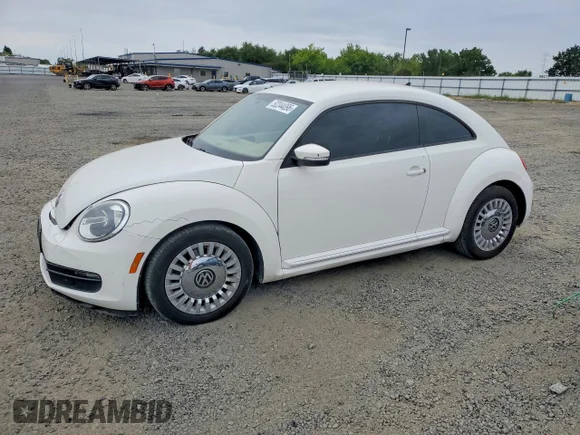 ✅ 2014 Volkswagen Beetle 2.5L • VIN: 3VWJP7AT7EM609167 • Lot: 52244096. Listed on Copart with 119,084 mi. Free auction sales archive from the USA and detailed vehicle history report at DreamBid. Image 1.