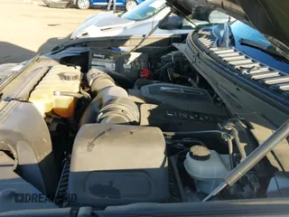 ✅ 2018 Lincoln Navigator Select • VIN: 5LMJJ3JT5JEL11206 • Lot: 43383651. Listed on IAAI with 188,339 mi. Free auction sales archive from the USA and detailed vehicle history report at DreamBid. Image 19.