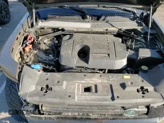 ✅ 2021 Land Rover Defender X • VIN: SALEX7RU8M2042175 • Lot: 82430905. Wystawiony na Copart z przebiegiem 69 287 mil. Bezpłatny archiwum sprzedaży aukcyjnych z USA i szczegółowy raport historii pojazdu na DreamBid. Zdjęcie 14.