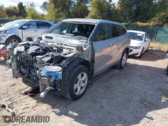 ✅ 2023 Toyota Highlander L • VIN: 5TDKDRAH7PS039584 • Lot: 43314627. Wystawiony na IAAI z przebiegiem 50 628 mil. Bezpłatny archiwum sprzedaży aukcyjnych z USA i szczegółowy raport historii pojazdu na DreamBid. Zdjęcie 2.