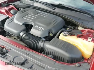 ✅ 2016 Chrysler 300 C • VIN: 2C3CCAEG6GH189909 • Lot: 43245417. Wystawiony na IAAI z przebiegiem 215 037 mil. Bezpłatny archiwum sprzedaży aukcyjnych z USA i szczegółowy raport historii pojazdu na DreamBid. Zdjęcie 19.