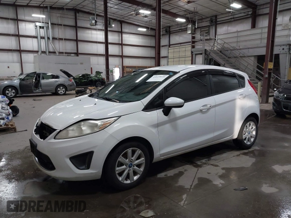 ✅ 2012 Ford Fiesta SE • VIN: 3FADP4EJ0CM102735 • Лот: 44029646. Опубликован ранее на IAAI с пробегом 136 627 миль. Бесплатный доступ к архиву аукционных продаж из США и подробный отчёт об истории автомобиля на DreamBid. Изображение 2.