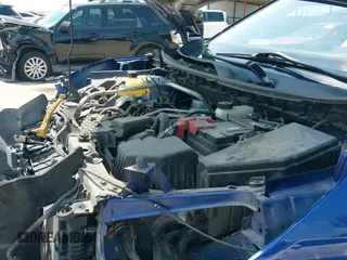 ✅ 2021 Nissan Rogue SV • VIN: JN8AT3BA1MW010482 • Lot: 42898776. Wystawiony na IAAI z przebiegiem 113 937 mil. Bezpłatny archiwum sprzedaży aukcyjnych z USA i szczegółowy raport historii pojazdu na DreamBid. Zdjęcie 20.