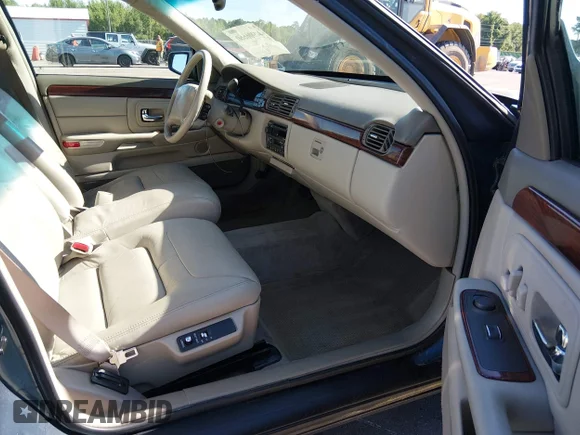 ✅ 1999 Cadillac DeVille • VIN: 1G6KD54Y1XU784642 • Лот: 44906660. Опубликован ранее на IAAI с пробегом 85 537 миль. Бесплатный доступ к архиву аукционных продаж из США и подробный отчёт об истории автомобиля на DreamBid. Изображение 5.