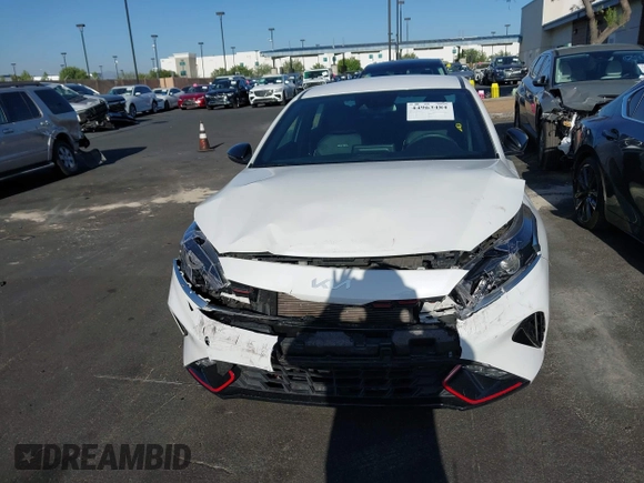 ✅ 2023 Kia Forte GT-Line • VIN: 3KPF54AD1PE658299 • Lot: 44963484. Wystawiony na IAAI z przebiegiem 35 447 mil. Bezpłatny archiwum sprzedaży aukcyjnych z USA i szczegółowy raport historii pojazdu na DreamBid. Zdjęcie 6.