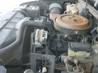 1993 Chevrolet Silverado 1500 с VIN 2GCEK19K7P1138868, выставлен на аукционе IAAI как лот 43229444 с пробегом 123 885 миль миль и . История ставок и продаж доступна на DreamBid. Изображение 17.