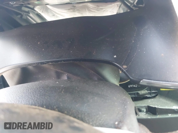 ✅ 2021 Hyundai Santa Fe Limited • VIN: 5NMS4DAL9MH341366 • Lot: 45171590. Wystawiony na IAAI z przebiegiem 69 742 mil. Bezpłatny archiwum sprzedaży aukcyjnych z USA i szczegółowy raport historii pojazdu na DreamBid. Zdjęcie 7.
