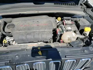 ✅ 2017 Jeep Renegade Latitude • VIN: ZACCJBBB0HPG57231 • Lot: 70478185. Wystawiony na Copart z przebiegiem 80 304 mil. Bezpłatny archiwum sprzedaży aukcyjnych z USA i szczegółowy raport historii pojazdu na DreamBid. Zdjęcie 15.