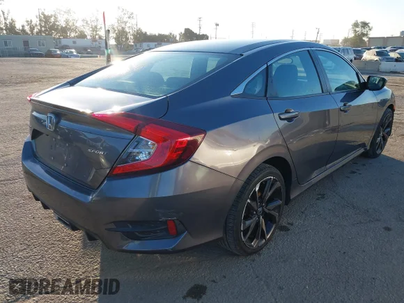 ✅ 2019 Honda Civic Sport • VIN: 19XFC2F84KE213764 • Lot: 44276784. Wystawiony na IAAI z przebiegiem 62 690 mil. Bezpłatny archiwum sprzedaży aukcyjnych z USA i szczegółowy raport historii pojazdu na DreamBid. Zdjęcie 4.