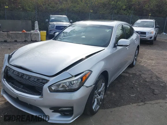 ✅ 2016 Infiniti Q70 • VIN: JN1BY1AR8GM270541 • Лот: 43755445. Опубликован ранее на IAAI с пробегом 62 877 миль. Бесплатный доступ к архиву аукционных продаж из США и подробный отчёт об истории автомобиля на DreamBid. Изображение 2.