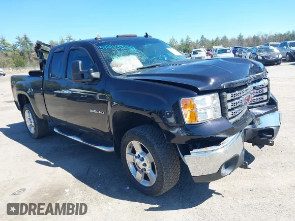 ✅ 2013 GMC Sierra 2500HD SLE • VIN: 1GT220CG1DZ302278 • Lot: 39213358. Wystawiony na IAAI z przebiegiem 141 772 mil. Bezpłatny archiwum sprzedaży aukcyjnych z USA i szczegółowy raport historii pojazdu na DreamBid. Zdjęcie 1.