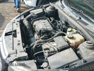 2015 Chevrolet Cruze LT z VIN 1G1PC5SBXF7250176, wystawiony jako IAAI lot #43239036 z przebiegiem 155 045 mil mil oraz . Historia ofert i sprzedaży dostępna na DreamBid. Obrazek 19.