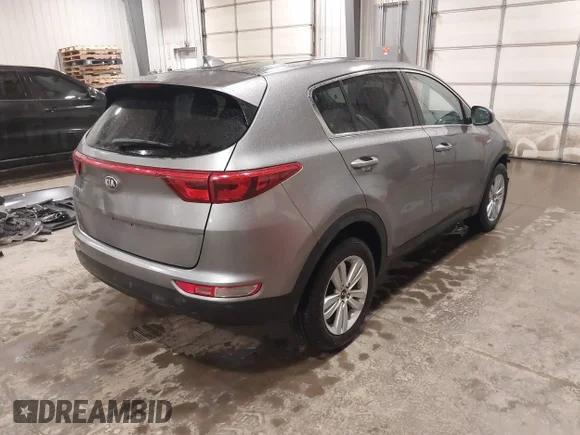 ✅ 2018 Kia Sportage LX • VIN: KNDPMCAC9J7344271 • Lot: 44923199. Wystawiony na IAAI z przebiegiem 132 017 mil. Bezpłatny archiwum sprzedaży aukcyjnych z USA i szczegółowy raport historii pojazdu na DreamBid. Zdjęcie 4.