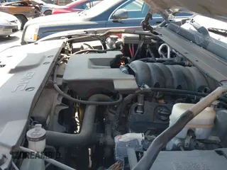 ✅ 2015 GMC Yukon XL SLE • VIN: 1GKS1GKC1FR721006 • Lot: 41998796. Listed on IAAI with 133,942 mi. Free auction sales archive from the USA and detailed vehicle history report at DreamBid. Image 19.