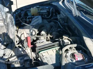 ✅ 2004 Ford Escape XLT • VIN: 1FMYU93164KA40685 • Lot: 43585528. Listed on IAAI with 147,138 mi. Free auction sales archive from the USA and detailed vehicle history report at DreamBid. Image 19.