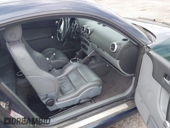 ✅ 2003 Audi TT • VIN: TRUSC28N531022785 • Lot: 42325231. Wystawiony na IAAI z przebiegiem 167 829 mil. Bezpłatny archiwum sprzedaży aukcyjnych z USA i szczegółowy raport historii pojazdu na DreamBid. Zdjęcie 5.