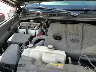 ✅ 2024 Toyota Tundra Limited • VIN: 5TFJA5AB1RX032829 • Lot: 84008395. Listed on Copart with 21,363 mi. Free auction sales archive from the USA and detailed vehicle history report at DreamBid. Image 13.