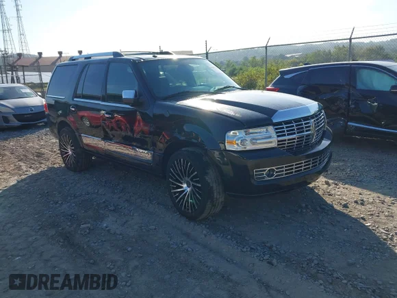 ✅ 2013 Lincoln Navigator • VIN: 5LMJJ2J59DEL01844 • Lot: 43009258. Wystawiony na IAAI z przebiegiem 162 276 mil. Bezpłatny archiwum sprzedaży aukcyjnych z USA i szczegółowy raport historii pojazdu na DreamBid. Zdjęcie 1.