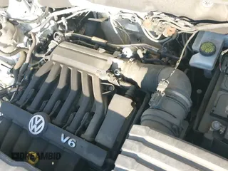 ✅ 2018 Volkswagen Atlas SE • VIN: 1V2CR2CA2JC534117 • Lot: 43576040. Wystawiony na IAAI z przebiegiem 102 333 mil. Bezpłatny archiwum sprzedaży aukcyjnych z USA i szczegółowy raport historii pojazdu na DreamBid. Zdjęcie 21.