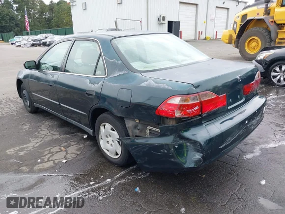 ✅ 1998 Honda Accord LX • VIN: 1HGCG1649WA044656 • Lot: 43286480. Wystawiony na IAAI z przebiegiem 93 897 mil. Bezpłatny archiwum sprzedaży aukcyjnych z USA i szczegółowy raport historii pojazdu na DreamBid. Zdjęcie 6.