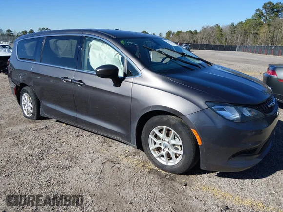 ✅ 2022 Chrysler Voyager LX • VIN: 2C4RC1CG0NR103428 • Лот: 44563521. Опубліковано раніше на IAAI з пробігом 141 725 миль. Безкоштовний доступ до архіву аукціонних продажів зі США та докладний звіт про історію автомобіля на DreamBid. Зображення 1.