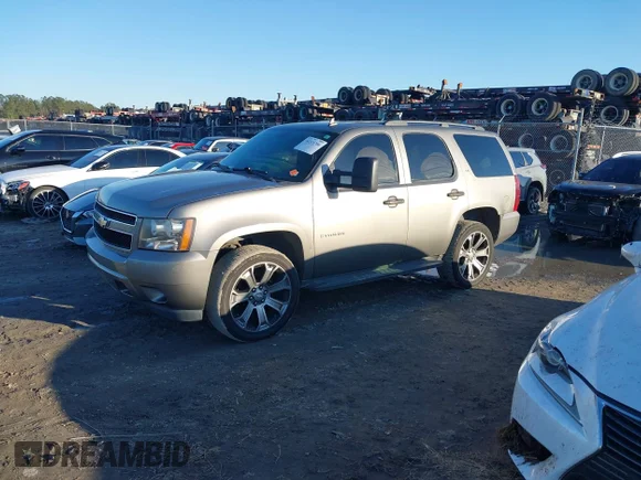 ✅ 2009 Chevrolet Tahoe LS • VIN: 1GNFC13C99R204857 • Lot: 44315706. Wystawiony na IAAI z przebiegiem 299 919 mil. Bezpłatny archiwum sprzedaży aukcyjnych z USA i szczegółowy raport historii pojazdu na DreamBid. Zdjęcie 2.